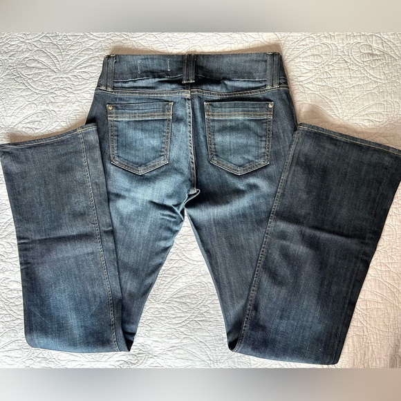 GAP Jeans Size 6 Bootcut, EUC - Picture 7 of 7